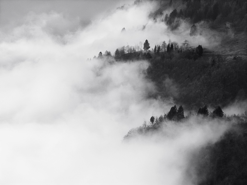 Piccole Dolomiti, Nebbie sull'Alta Valle dell'Agno (2011)